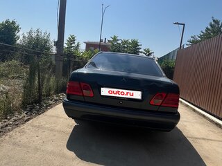 1999 Mercedes-Benz E-Класс 240 II (W210, S210), синий, 550000 рублей, вид 2