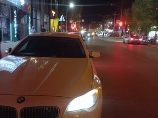 2011 BMW 5 серии 528i xDrive VI (F10/F11/F07), белый, 2400000 рублей, вид 4