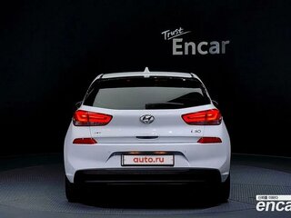 2023 Hyundai i30 III Рестайлинг 2, белый, 1250000 рублей, вид 4