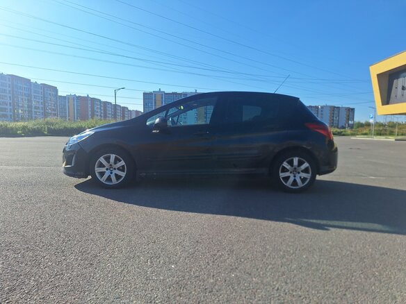 2011 Peugeot 308 I, чёрный, 480000 рублей - вид 5