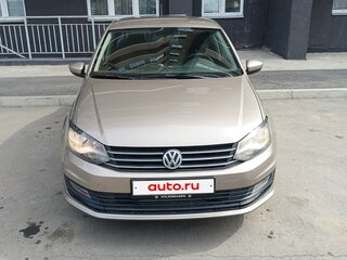 2016 Volkswagen Polo V Рестайлинг, бежевый, 850000 рублей, вид 3