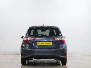 2019 Toyota Vitz III (XP130) Рестайлинг 2, серый, 999000 рублей, вид 5