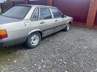 1985 Audi 80 III (B2), серый, 60000 рублей, вид 1