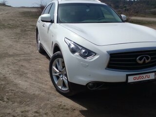 2013 Infiniti FX37 II (S51) Рестайлинг, белый, 2000000 рублей, вид 3