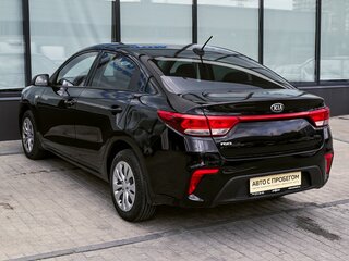2019 Kia Rio IV, чёрный, 1229000 рублей, вид 3