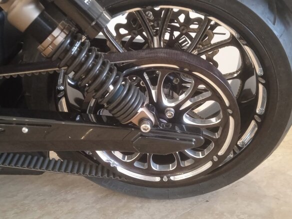 2013 Harley-Davidson V-Rod Muscle, чёрный, 5000000 рублей - вид 8