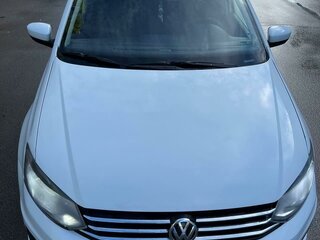 2019 Volkswagen Polo V Рестайлинг, белый, 700000 рублей, вид 1