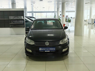 2018 Volkswagen Polo V Рестайлинг, чёрный, 780000 рублей, вид 3