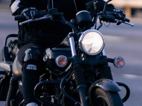 2016 Bajaj Avenger, чёрный, 180000 рублей, вид 1
