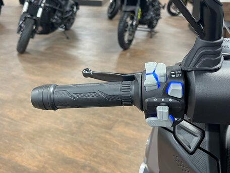 2025 QJMotor Fort 4.0, серый, 559000 рублей, вид 4