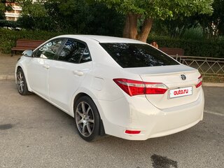 2014 Toyota Corolla XI (E160, E170, E180), белый, 1000000 рублей, вид 4