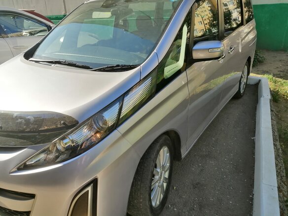 2011 Mazda Biante, серый, 1150000 рублей - вид 13