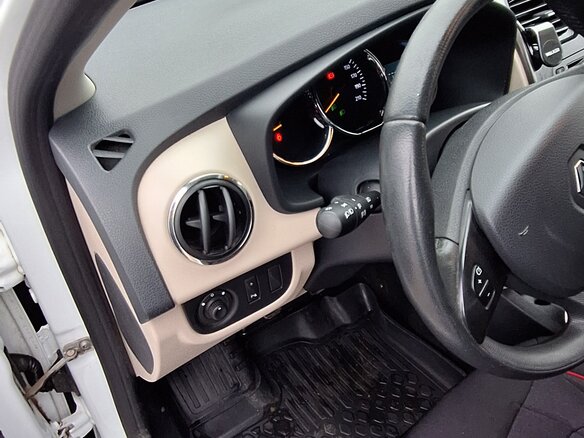 2016 Renault Logan II, белый, 1480000 рублей - вид 16