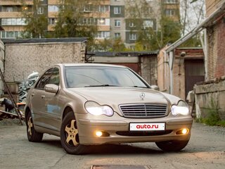 2001 Mercedes-Benz C-Класс 180 II (W203), золотистый, 350000 рублей, вид 1