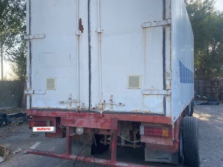1983 Mercedes-Benz Actros, красный, 400000 рублей, вид 4