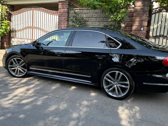 2016 Volkswagen Passat (North America and China) I Рестайлинг, чёрный, 2000000 рублей - вид 6