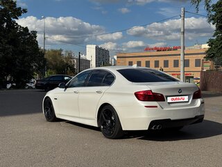2016 BMW 5 серии 530d xDrive VI (F10/F11/F07) Рестайлинг, белый, 2090000 рублей, вид 5