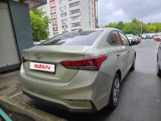 2017 Hyundai Solaris II, золотистый, 735000 рублей, вид 3