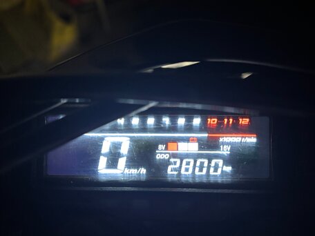 2025 BSE Z8, красный, 320000 рублей, вид 2