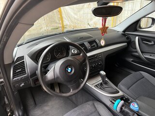 2011 BMW 1 серии 118i I (E81/E82/E87/E88) Рестайлинг, чёрный, 1200000 рублей, вид 5