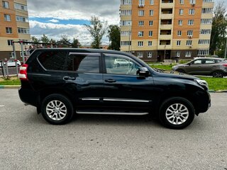 2013 Toyota Land Cruiser Prado 5-speed 150 Series Рестайлинг 1, серый, 3350000 рублей, вид 3