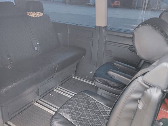2010 Volkswagen Multivan Long T5 Рестайлинг, белый, 2500000 рублей - вид 9