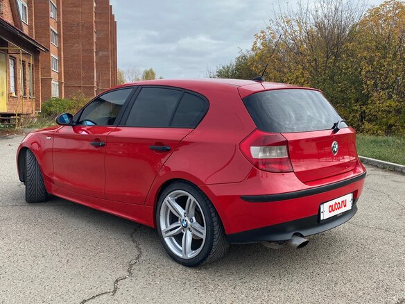 2006 BMW 1 серии 116i I (E81/E82/E87/E88), красный, 600000 рублей - вид 15