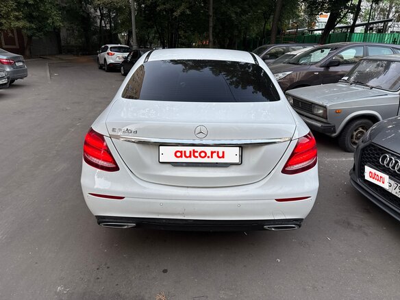 2020 Mercedes-Benz E-Класс 220 d V (W213, S213, C238), белый, 3000000 рублей - вид 5