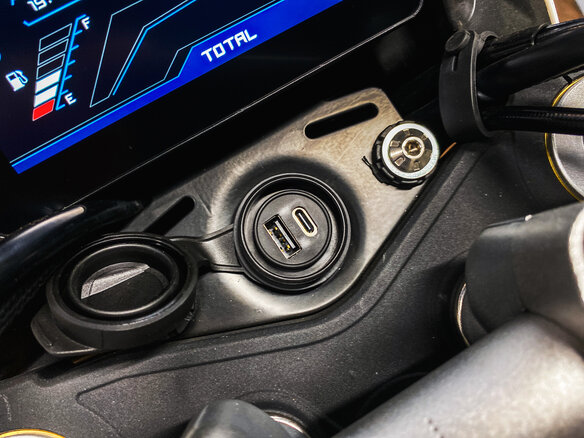 2026 QJMotor SRK 125 S, белый, 300000 рублей - вид 11