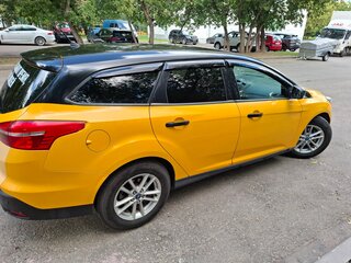2015 Ford Focus III Рестайлинг, жёлтый, 450000 рублей, вид 5