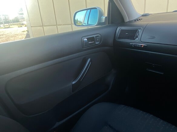 2001 Volkswagen Golf IV, серебристый - вид 20