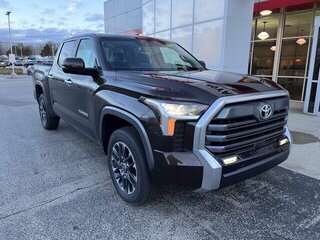 2024 Toyota Tundra CrewMax III, чёрный, 8660290 рублей, вид 2