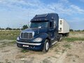 2004 Freightliner Columbia, синий, 2700000 рублей