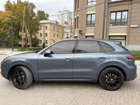 2018 Porsche Cayenne III, серый, 4500000 рублей, вид 5