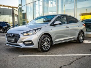 2017 Hyundai Solaris II, серебристый, 998000 рублей, вид 3