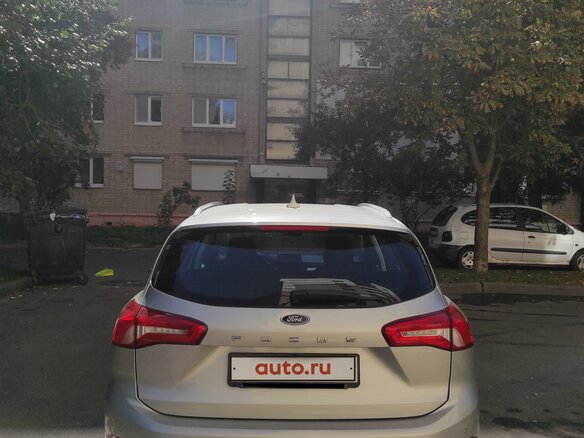 2019 Ford Focus IV, серебристый, 1650000 рублей - вид 4