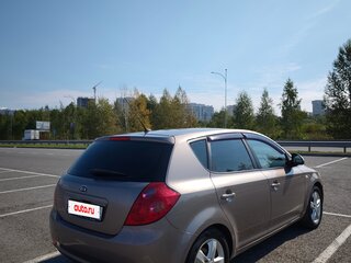 2009 Kia Ceed I, бежевый, 600000 рублей, вид 5