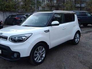 2017 Kia Soul II Рестайлинг, белый, 1442000 рублей, вид 2