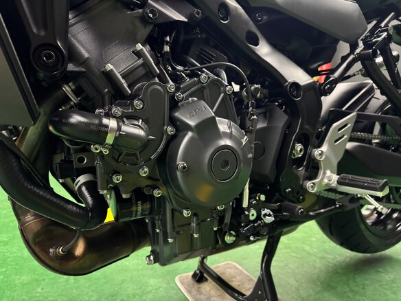 2022 Yamaha MT-09 Tracer (FJ-09), серый, 1325000 рублей - вид 21