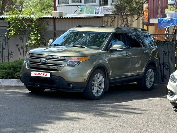 2013 Ford Explorer V, зелёный, 2000000 рублей