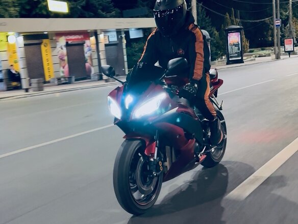 2008 Yamaha YZF-R6, красный, 800000 рублей