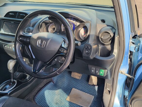 2014 Honda Fit Shuttle I Рестайлинг, голубой, 1100000 рублей - вид 11