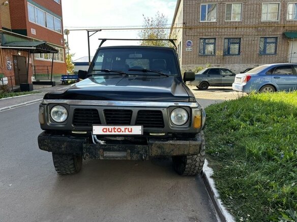 1997 Nissan Patrol IV (Y60), чёрный, 1490000 рублей