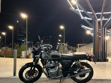 2024 Royal Enfield Interceptor, серый, 600000 рублей, вид 1