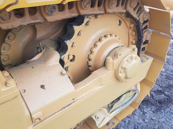 2001 Komatsu D85, жёлтый, 9000000 рублей - вид 5