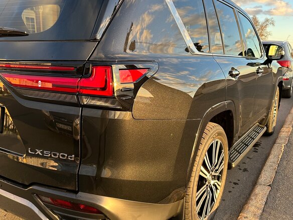 2023 Lexus LX 500d IV, чёрный, 15500000 рублей - вид 3