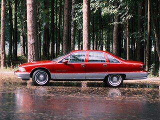 1992 Chevrolet Caprice IV, красный, 1590000 рублей, вид 5