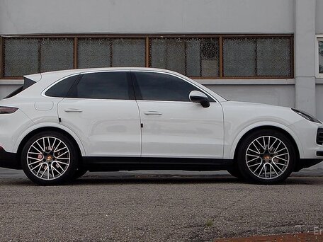2023 Porsche Cayenne III, белый, 10630000 рублей, вид 4