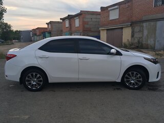 2013 Toyota Corolla XI (E160, E170, E180), белый, 1780000 рублей, вид 4