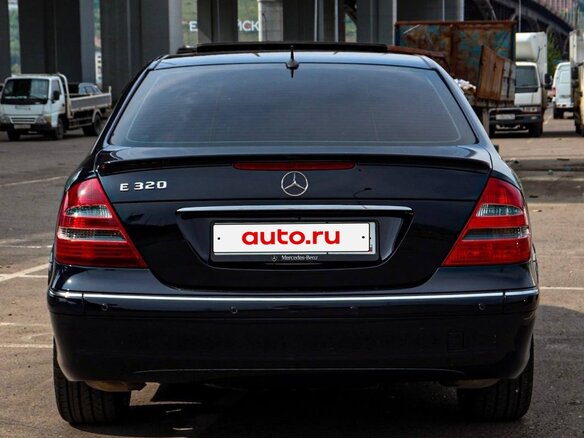 2002 Mercedes-Benz E-Класс 320 III (W211, S211), синий, 1030000 рублей - вид 9